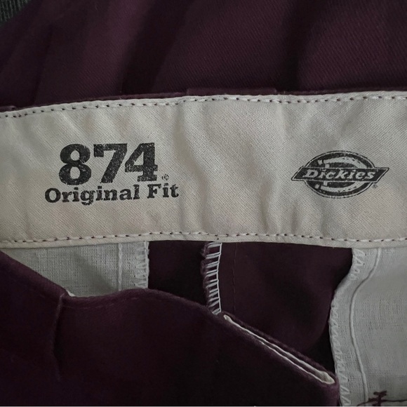 Dickies 874 Original Fit Fringed Hem Plum Burgundy Pants Size 30x32 EUC - Picture 5 of 9